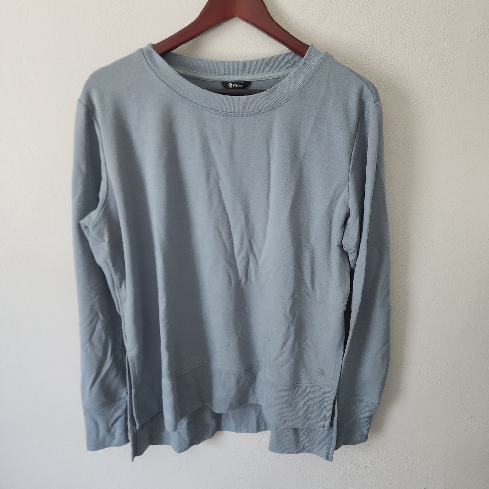 MPG Blue Scoopneck Fleece Pullover Sweatshirt Size Medium